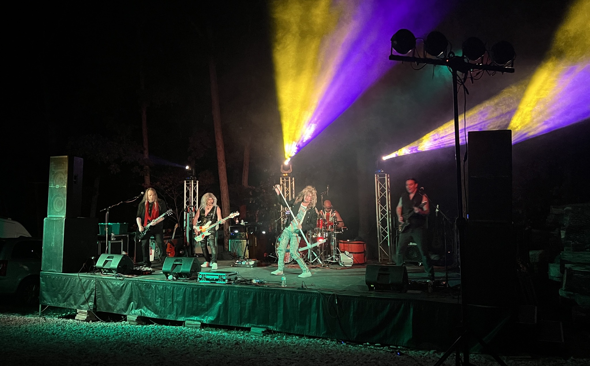 Pyromainiacs-on-stage