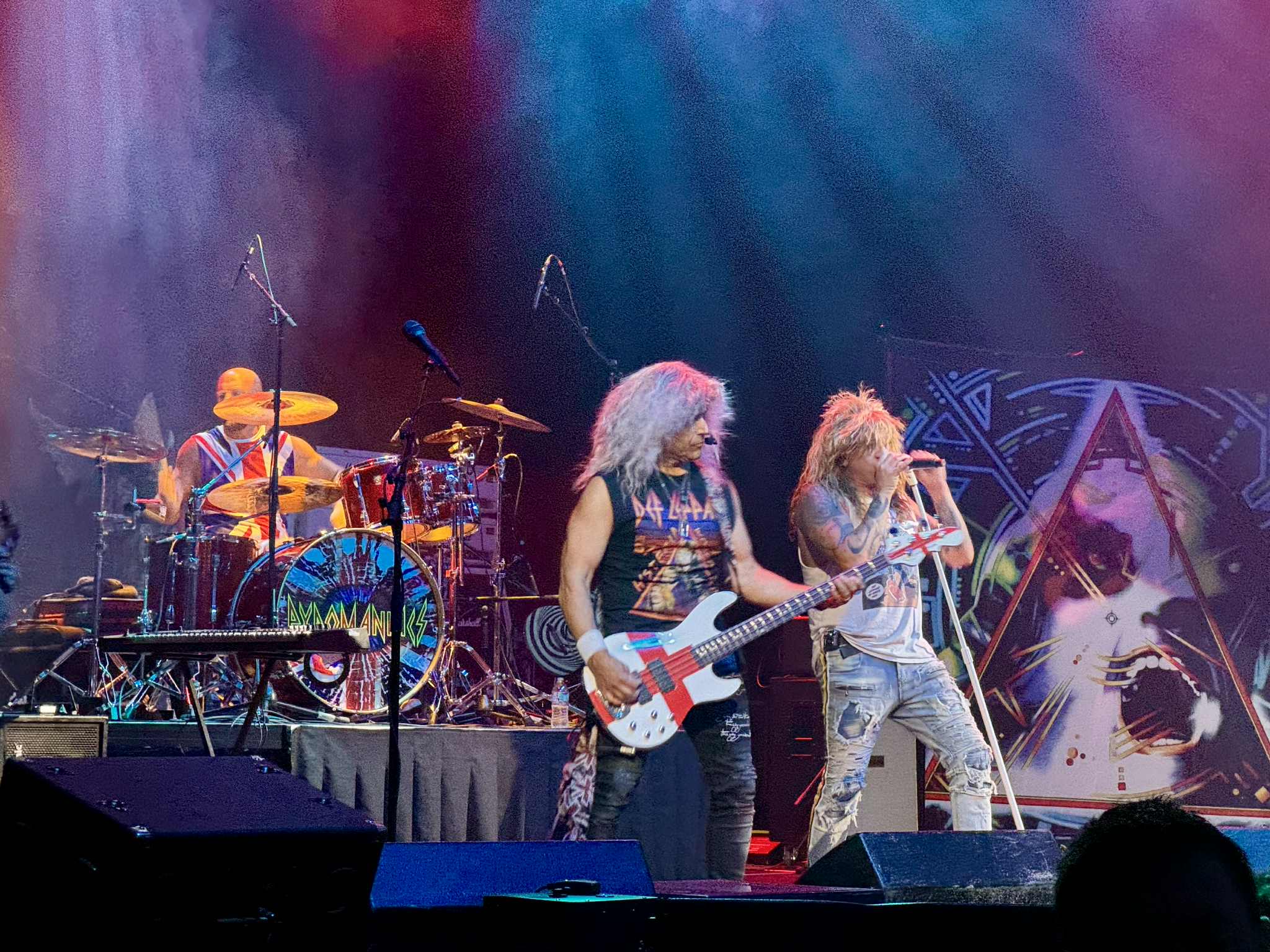 Pyromainiacs-on-stage