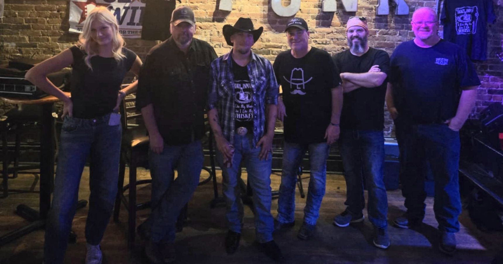 Tracy-Inman-Band-On-Stage